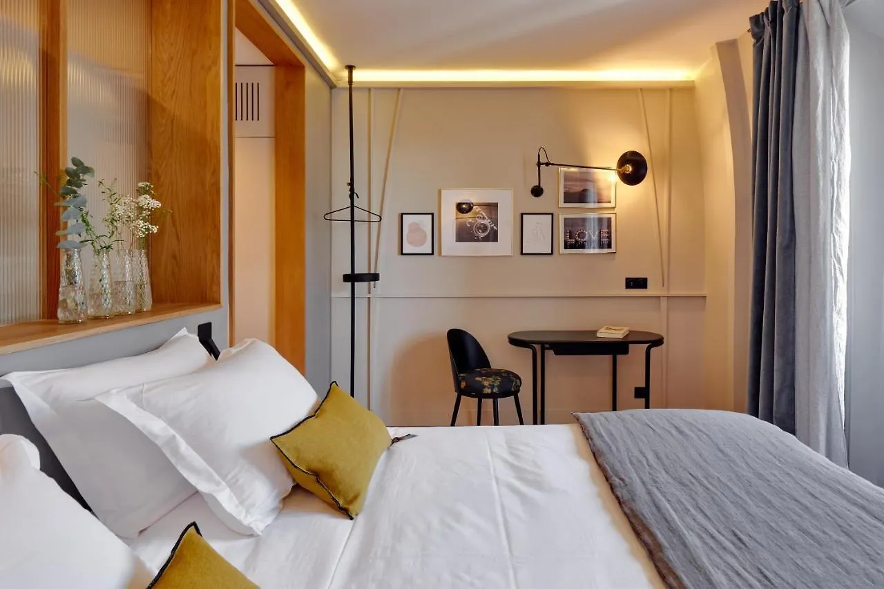 Tinah Paris, Reaumur - Montorgeuil Paris
